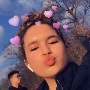 Meet your Posher, Alanis